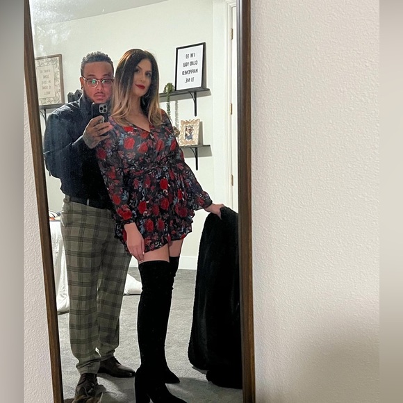 Hi, I’m Nicole 👋🏻 Thanks for stopping by! 🩵 - Picture 8 of 13